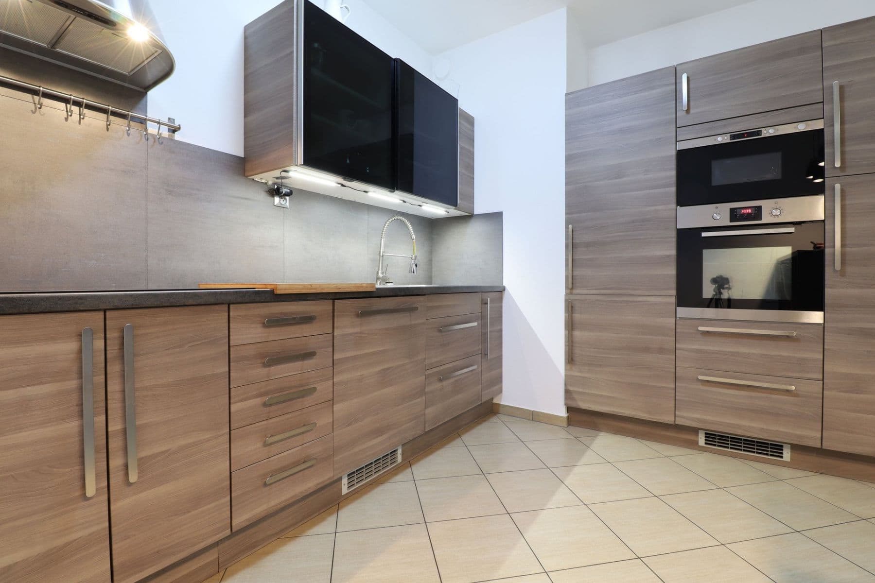 Pronájem bytu 2+kk 61 m², Přeučilova, Praha, Praha Pronájem bytu 2+kk 61 m², Přeučilova, Praha, Praha