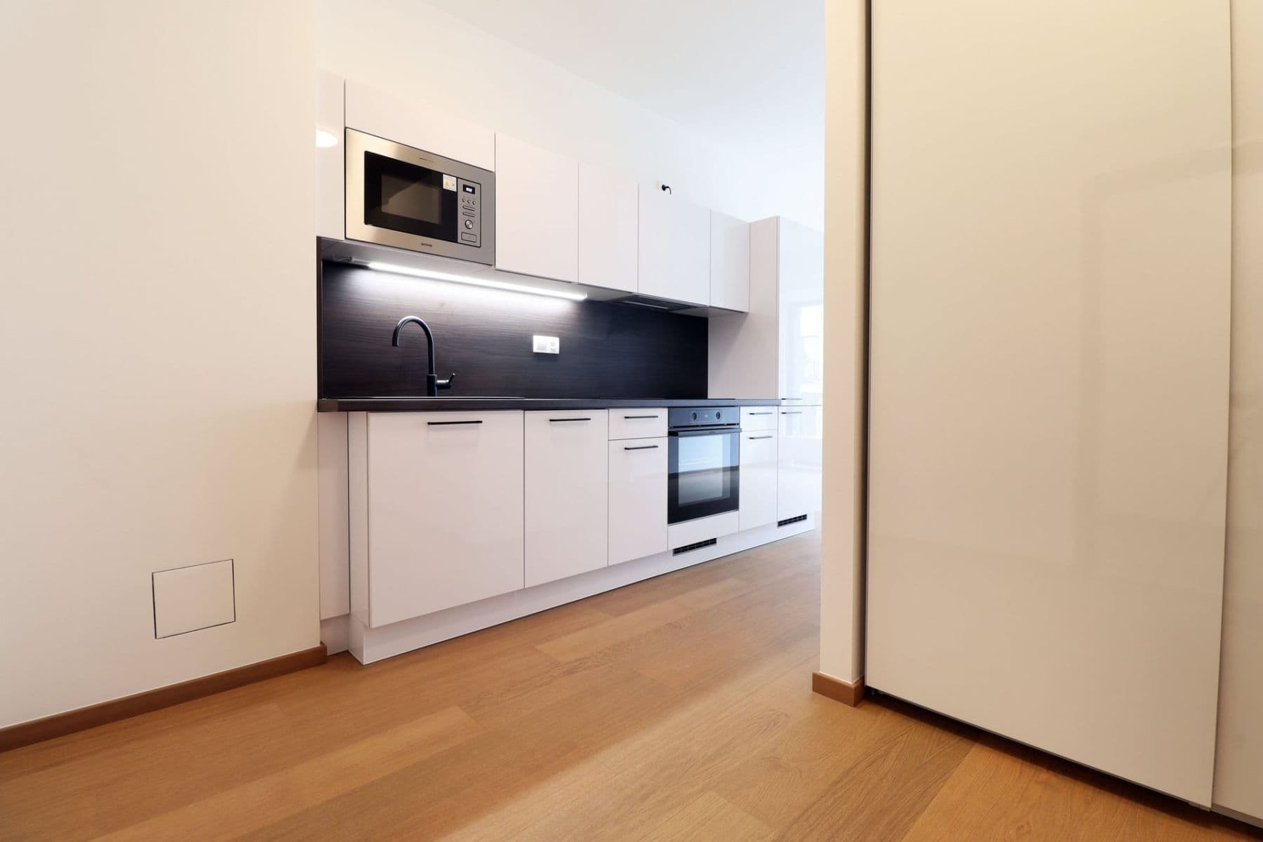 Pronájem bytu 2+kk 43 m², V háji, Praha, Praha Pronájem bytu 2+kk 43 m², V háji, Praha, Praha