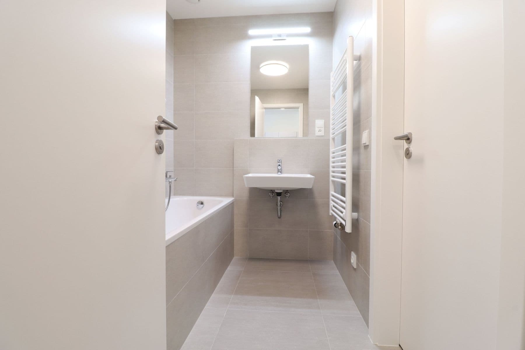 Pronájem bytu 2+kk 43 m², V háji, Praha, Praha Pronájem bytu 2+kk 43 m², V háji, Praha, Praha