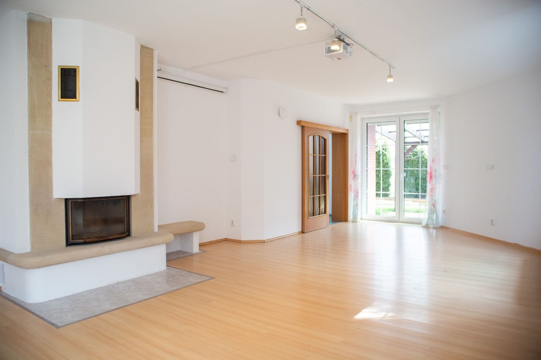 Prodej domu 240 m², pozemek 745 m², Dolní, Hradec Králové, Královéhradecký kraj Prodej domu 240 m², pozemek 745 m², Dolní, Hradec Králové, Královéhradecký kraj