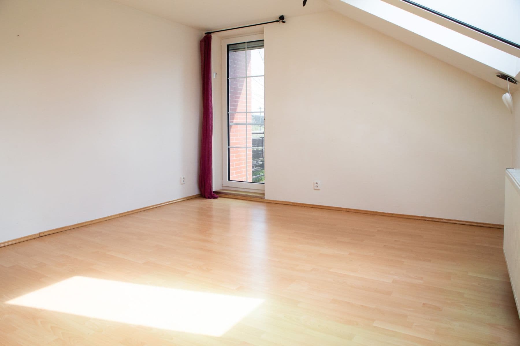 Prodej domu 240 m², pozemek 745 m², Dolní, Hradec Králové, Královéhradecký kraj Prodej domu 240 m², pozemek 745 m², Dolní, Hradec Králové, Královéhradecký kraj