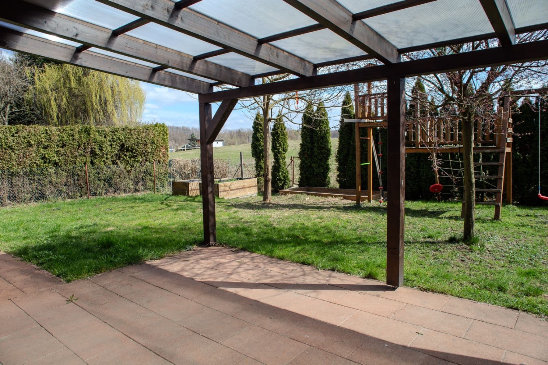 Prodej domu 240 m², pozemek 745 m², Dolní, Hradec Králové, Královéhradecký kraj Prodej domu 240 m², pozemek 745 m², Dolní, Hradec Králové, Královéhradecký kraj