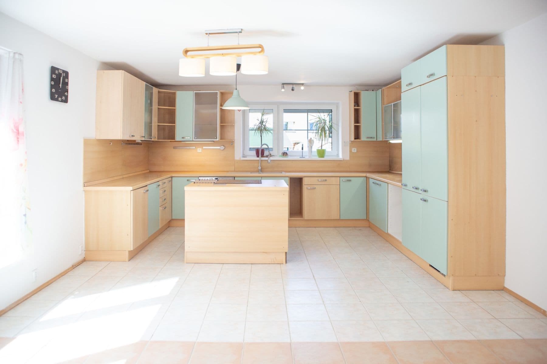 Prodej domu 240 m², pozemek 745 m², Dolní, Hradec Králové, Královéhradecký kraj Prodej domu 240 m², pozemek 745 m², Dolní, Hradec Králové, Královéhradecký kraj