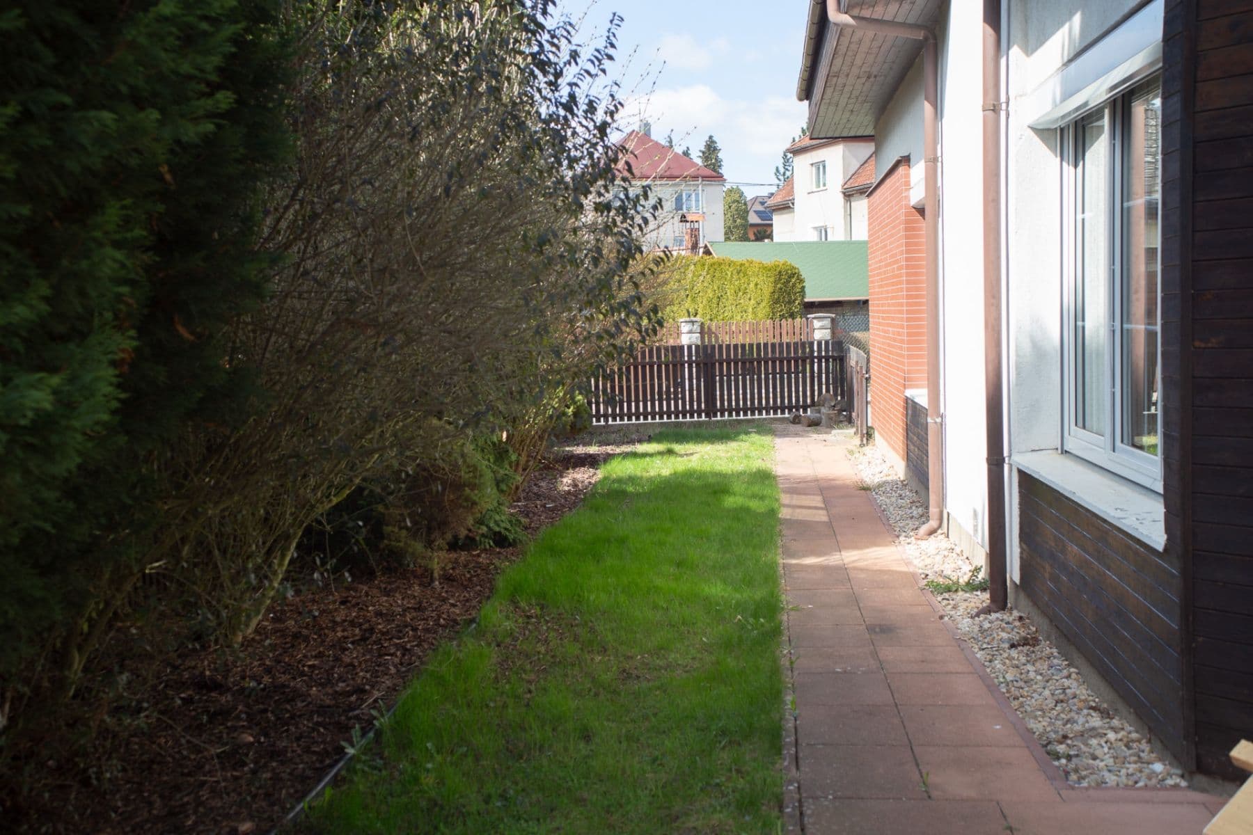 Prodej domu 240 m², pozemek 745 m², Dolní, Hradec Králové, Královéhradecký kraj Prodej domu 240 m², pozemek 745 m², Dolní, Hradec Králové, Královéhradecký kraj