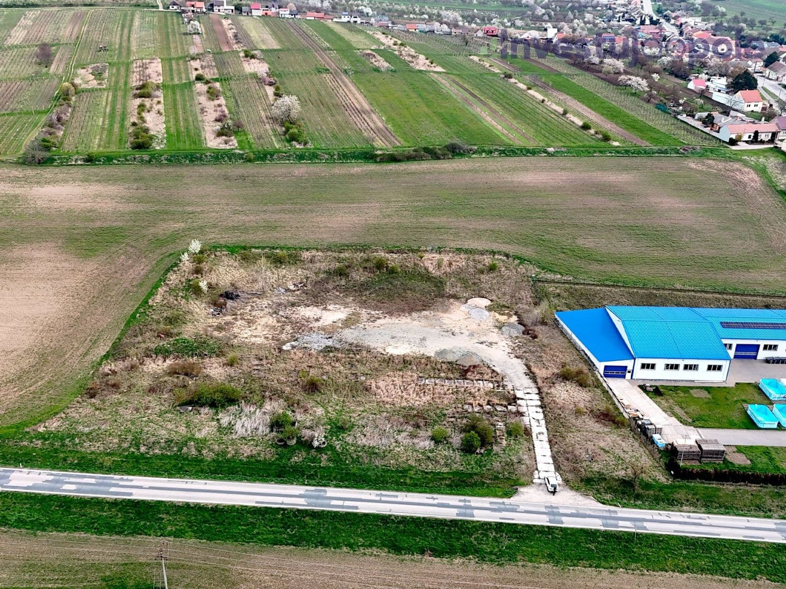 Prodej pozemku 18.090 m², Starý Poddvorov, Jihomoravský kraj Prodej pozemku 18.090 m², Starý Poddvorov, Jihomoravský kraj