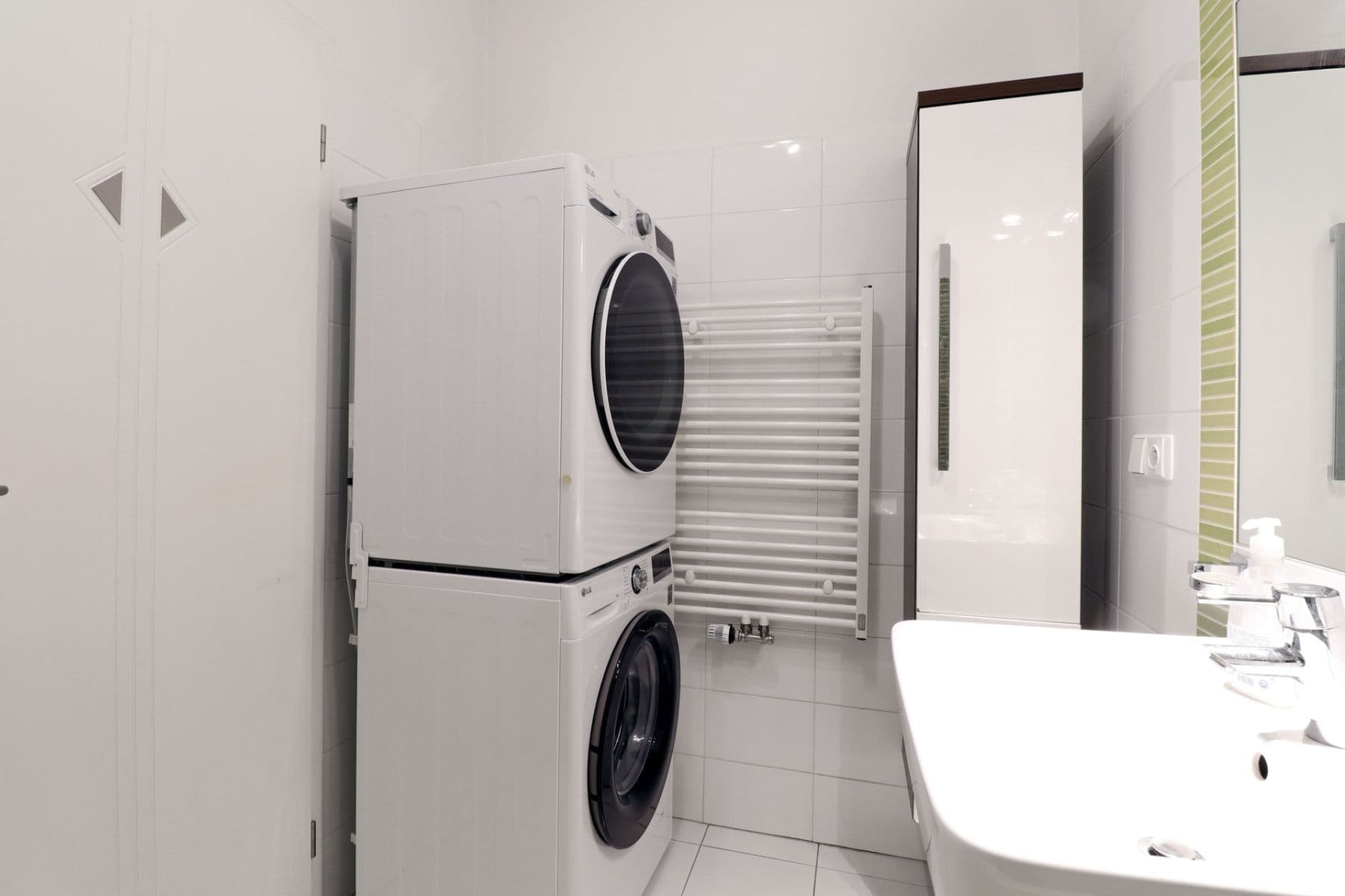 Pronájem bytu 2+kk 55 m², Dragounská, Praha, Praha Pronájem bytu 2+kk 55 m², Dragounská, Praha, Praha