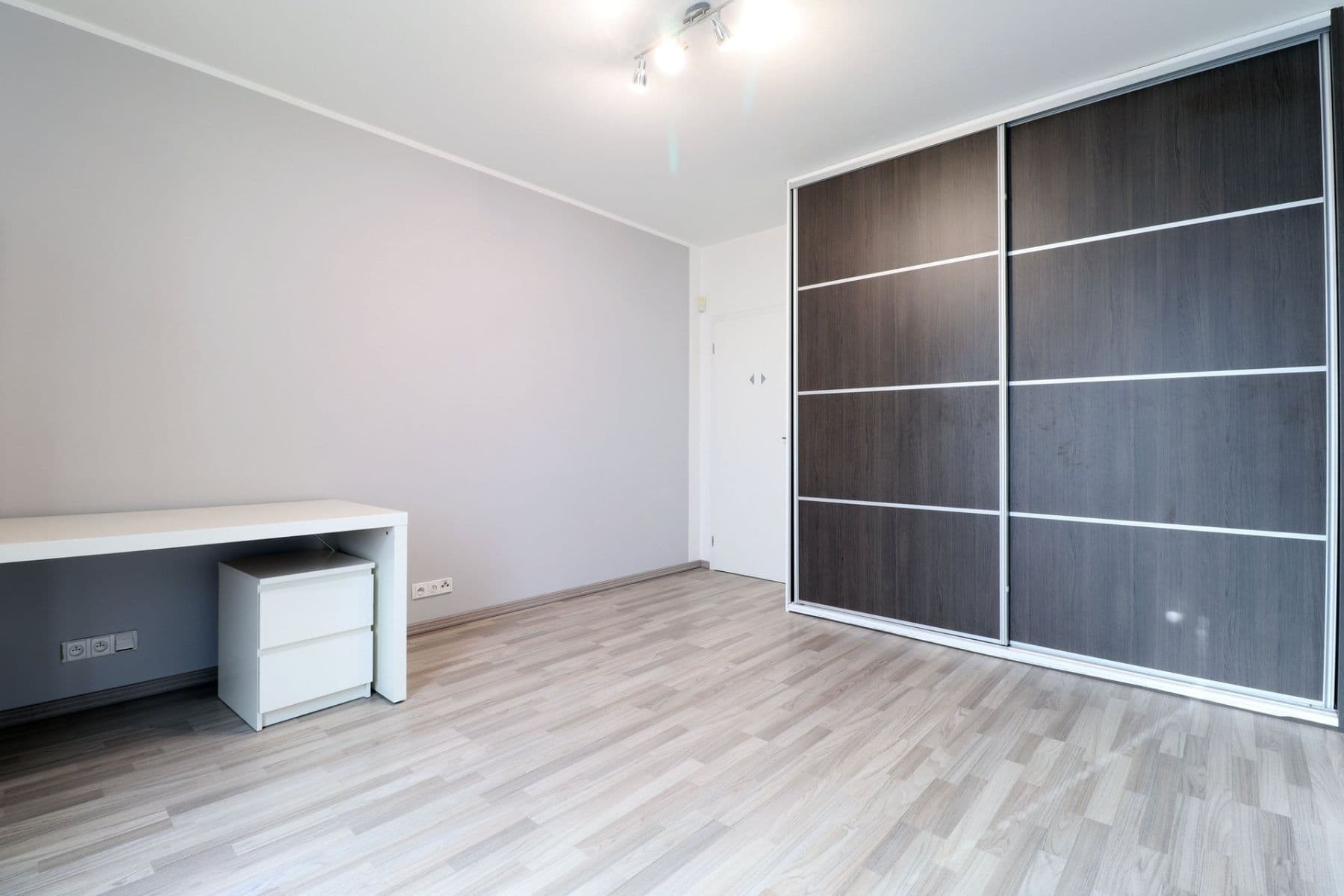 Pronájem bytu 2+kk 55 m², Dragounská, Praha, Praha Pronájem bytu 2+kk 55 m², Dragounská, Praha, Praha