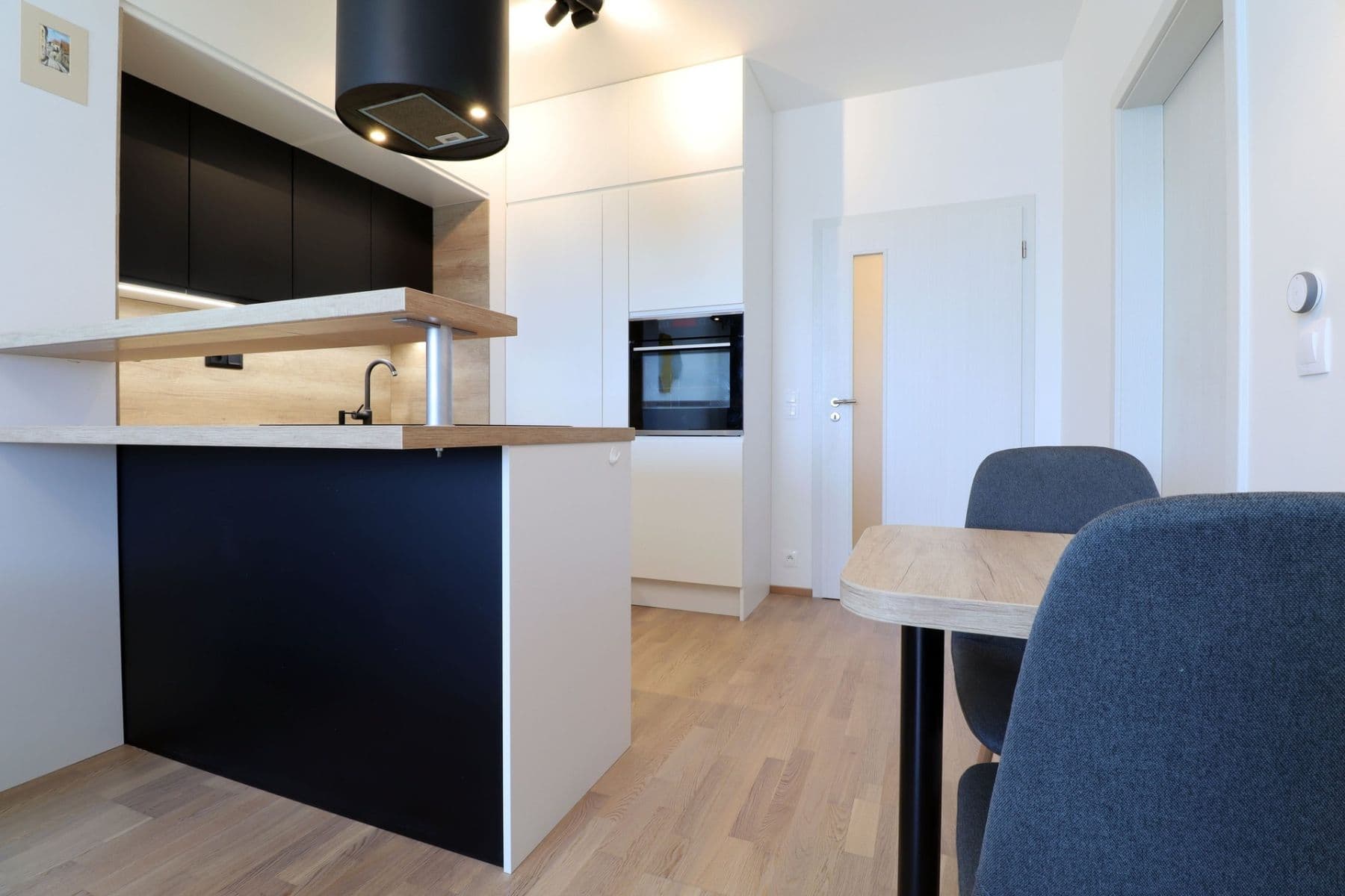 Pronájem bytu 2+kk 49 m², Waltariho, Praha, Praha Pronájem bytu 2+kk 49 m², Waltariho, Praha, Praha