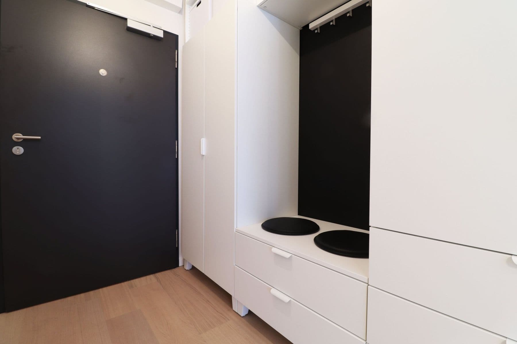 Pronájem bytu 1+kk 28 m², V háji, Praha, Praha Pronájem bytu 1+kk 28 m², V háji, Praha, Praha