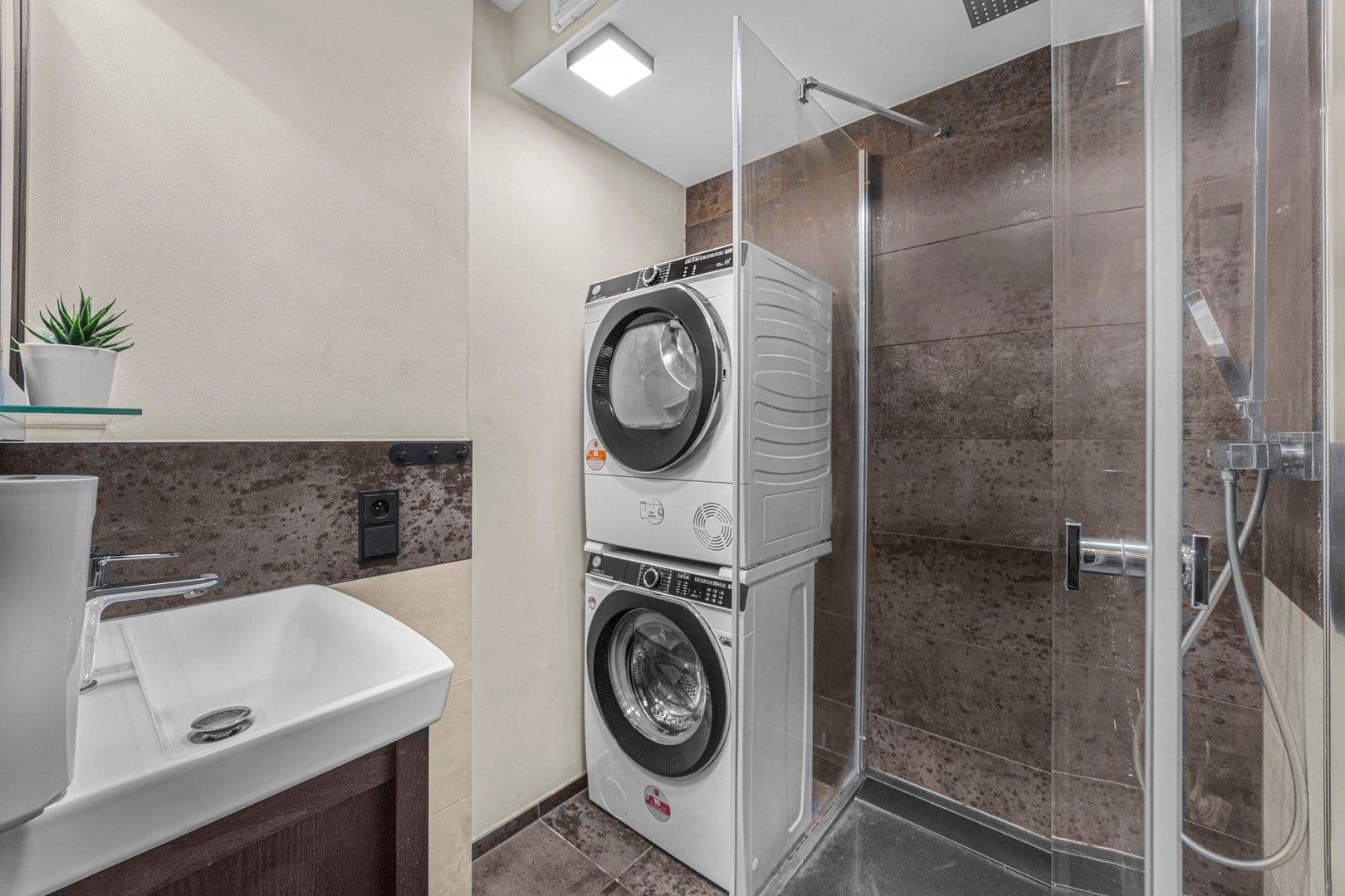 Pronájem bytu 2+1 50 m², Sklářská, Poděbrady, Středočeský kraj Pronájem bytu 2+1 50 m², Sklářská, Poděbrady, Středočeský kraj