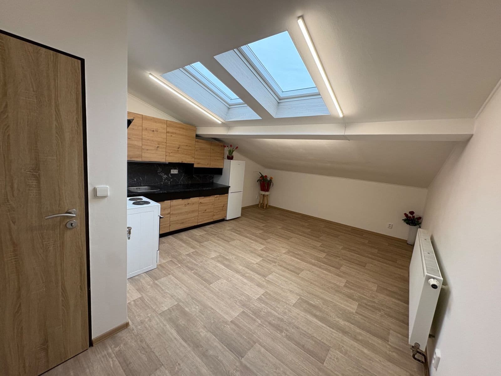 Pronájem bytu 2+kk 44 m², Nádražní, Líbeznice, Středočeský kraj Pronájem bytu 2+kk 44 m², Nádražní, Líbeznice, Středočeský kraj