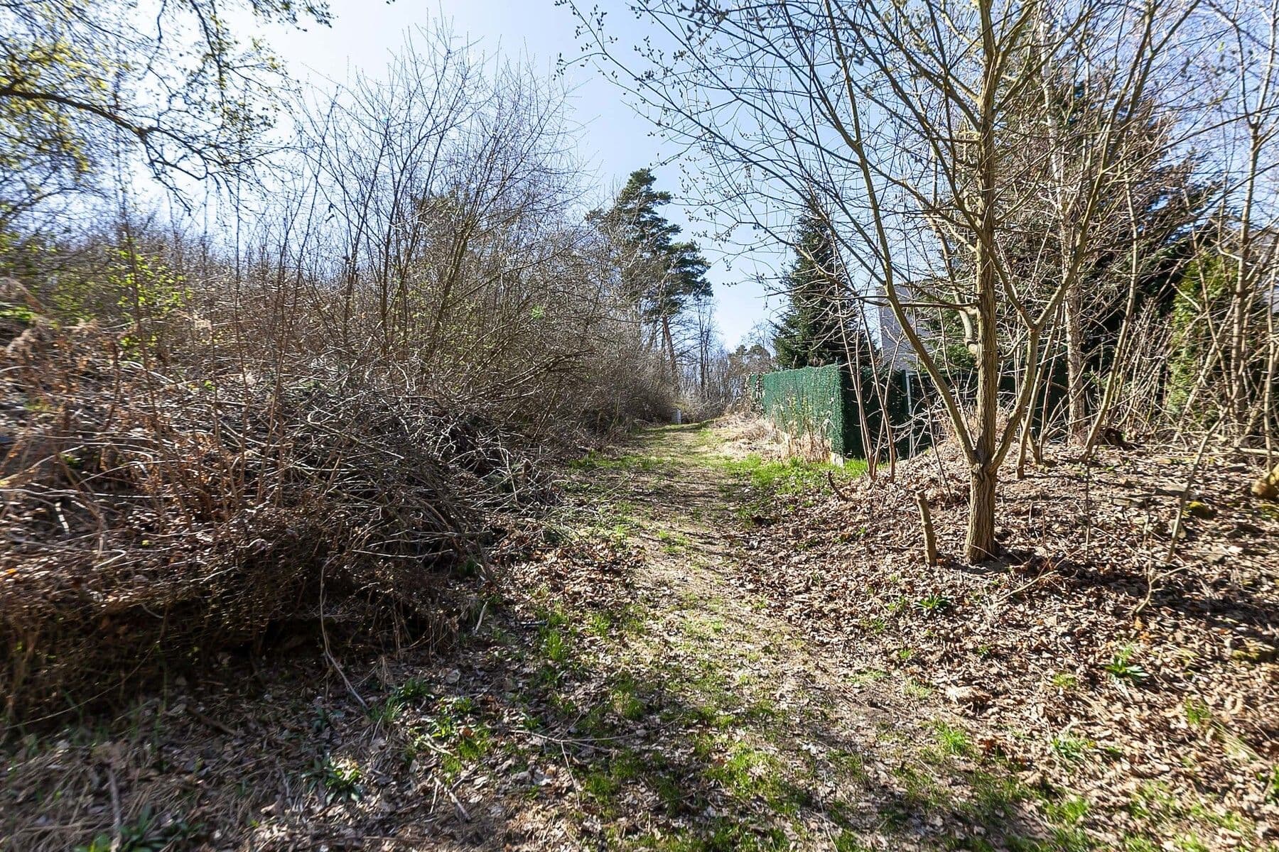 Prodej pozemku 910 m², Pod Višňovkou, Statenice, Středočeský kraj Prodej pozemku 910 m², Pod Višňovkou, Statenice, Středočeský kraj