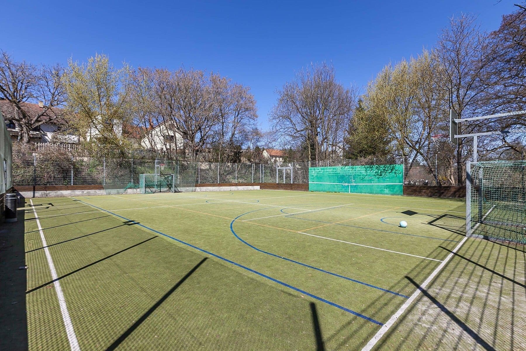 Prodej pozemku 910 m², Pod Višňovkou, Statenice, Středočeský kraj Prodej pozemku 910 m², Pod Višňovkou, Statenice, Středočeský kraj