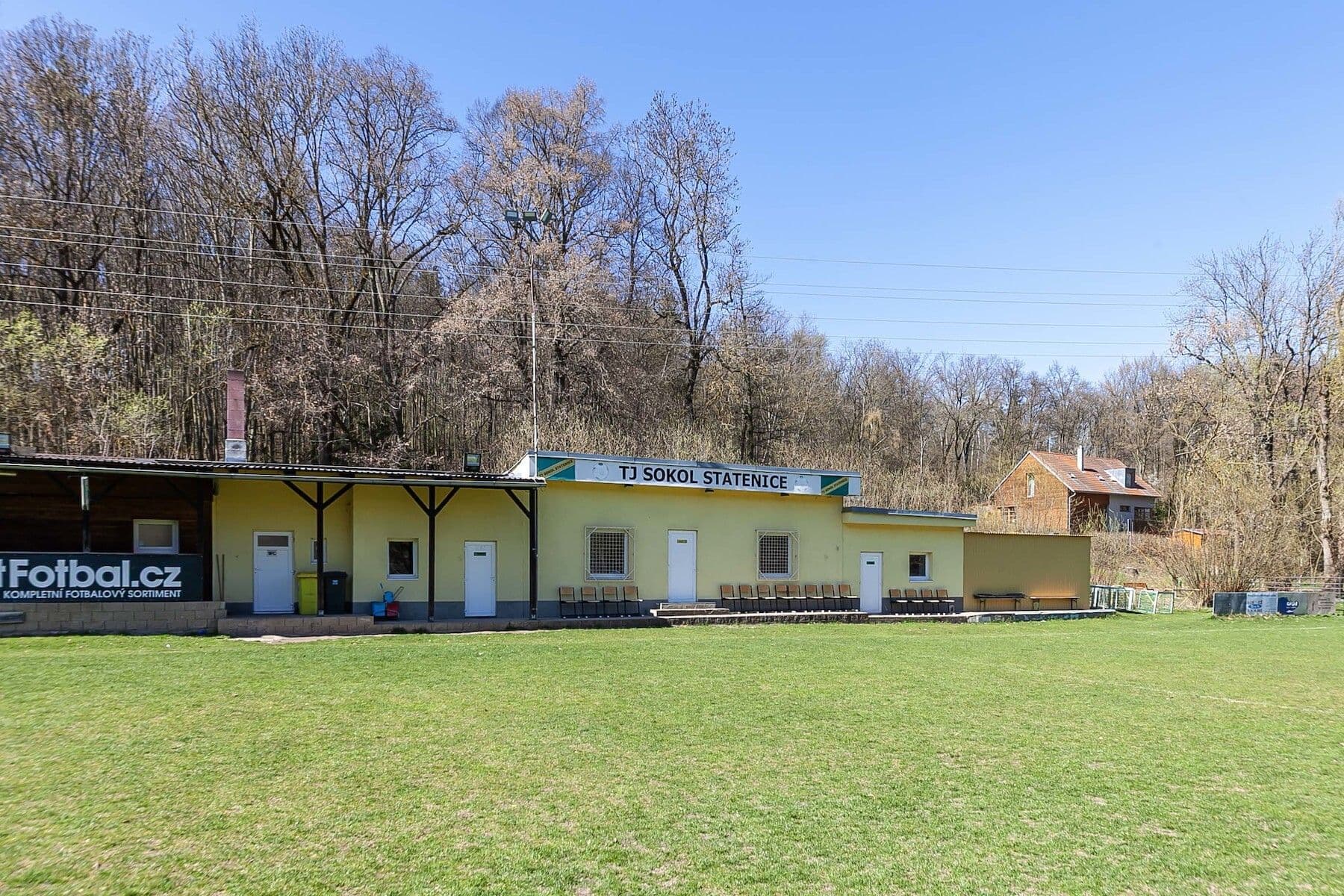 Prodej pozemku 910 m², Pod Višňovkou, Statenice, Středočeský kraj Prodej pozemku 910 m², Pod Višňovkou, Statenice, Středočeský kraj