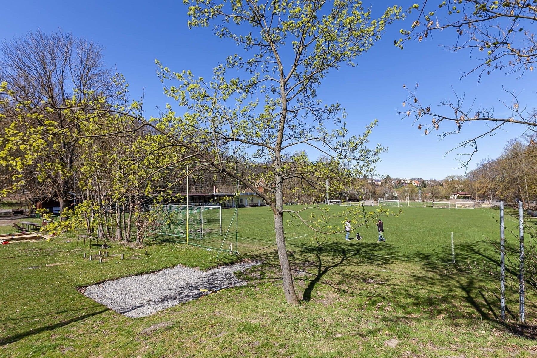 Prodej pozemku 910 m², Pod Višňovkou, Statenice, Středočeský kraj Prodej pozemku 910 m², Pod Višňovkou, Statenice, Středočeský kraj