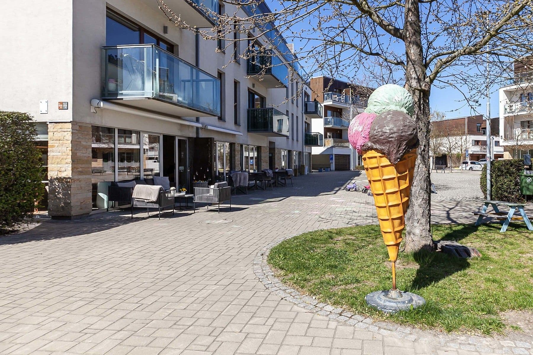 Prodej pozemku 910 m², Pod Višňovkou, Statenice, Středočeský kraj Prodej pozemku 910 m², Pod Višňovkou, Statenice, Středočeský kraj