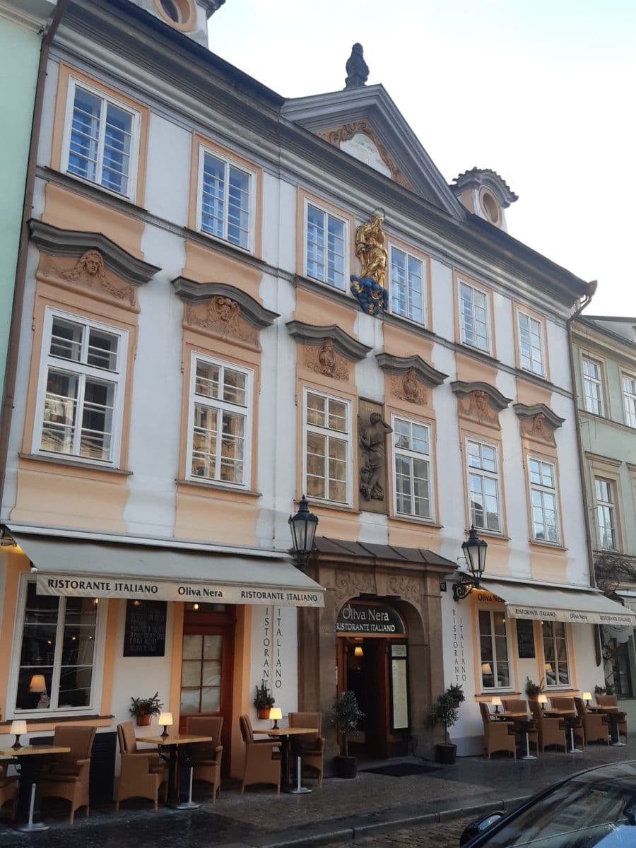 Pronájem bytu 2+1 85 m², Betlémské náměstí, Praha, Praha Pronájem bytu 2+1 85 m², Betlémské náměstí, Praha, Praha