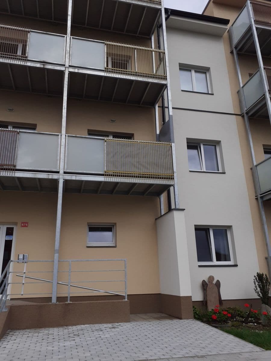 Pronájem bytu 1+kk 35 m², Rakouská, Milovice, Středočeský kraj Pronájem bytu 1+kk 35 m², Rakouská, Milovice, Středočeský kraj