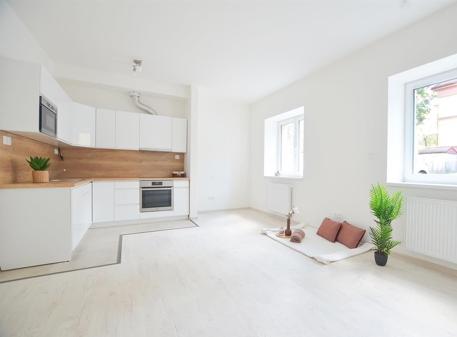 Pronájem bytu 1+kk 35 m², Rakouská, Milovice, Středočeský kraj Pronájem bytu 1+kk 35 m², Rakouská, Milovice, Středočeský kraj