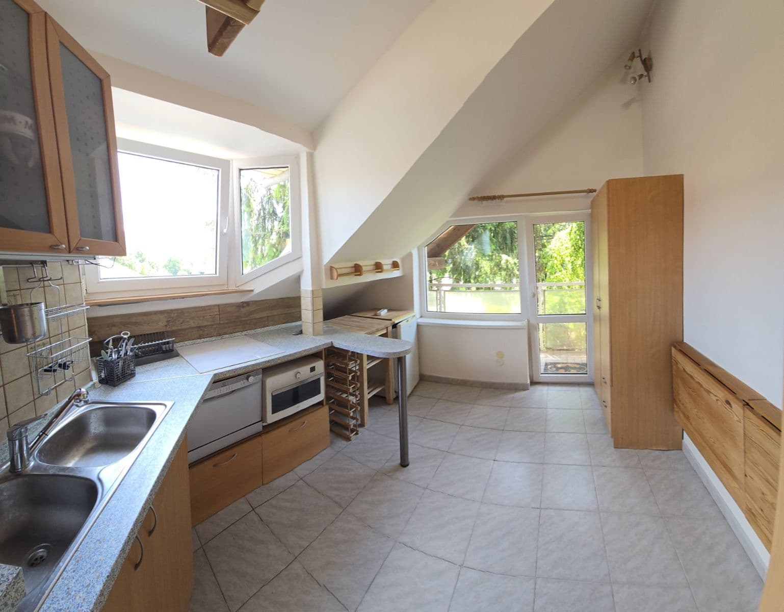 Pronájem bytu 2+kk 20 m², Vážného, Brno, Jihomoravský kraj Pronájem bytu 2+kk 20 m², Vážného, Brno, Jihomoravský kraj