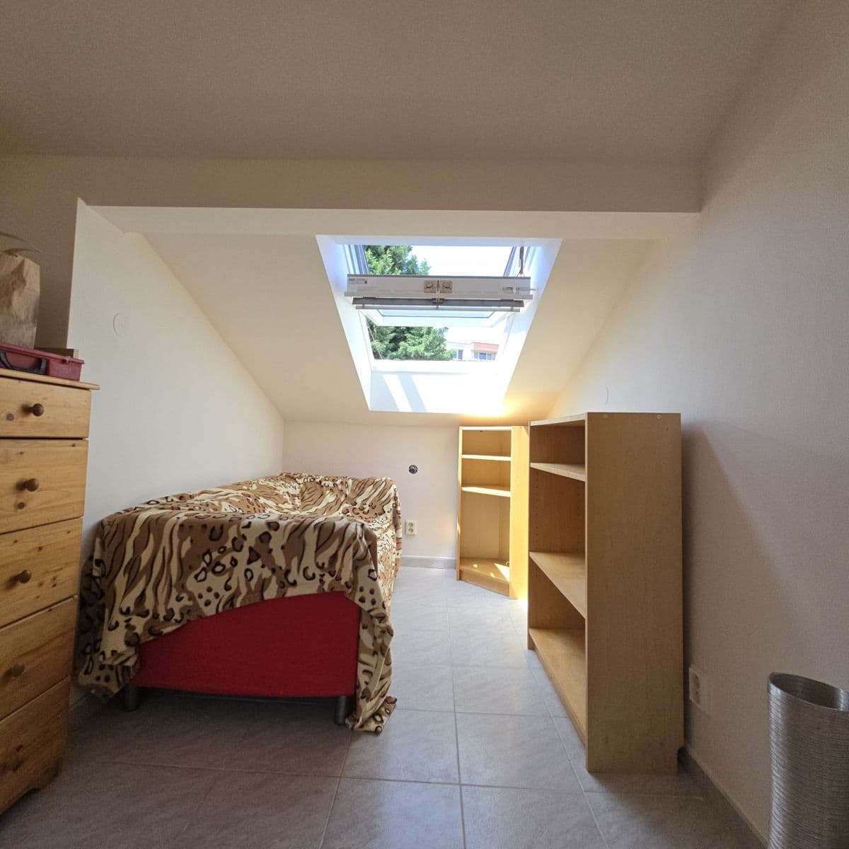 Pronájem bytu 2+kk 20 m², Vážného, Brno, Jihomoravský kraj Pronájem bytu 2+kk 20 m², Vážného, Brno, Jihomoravský kraj