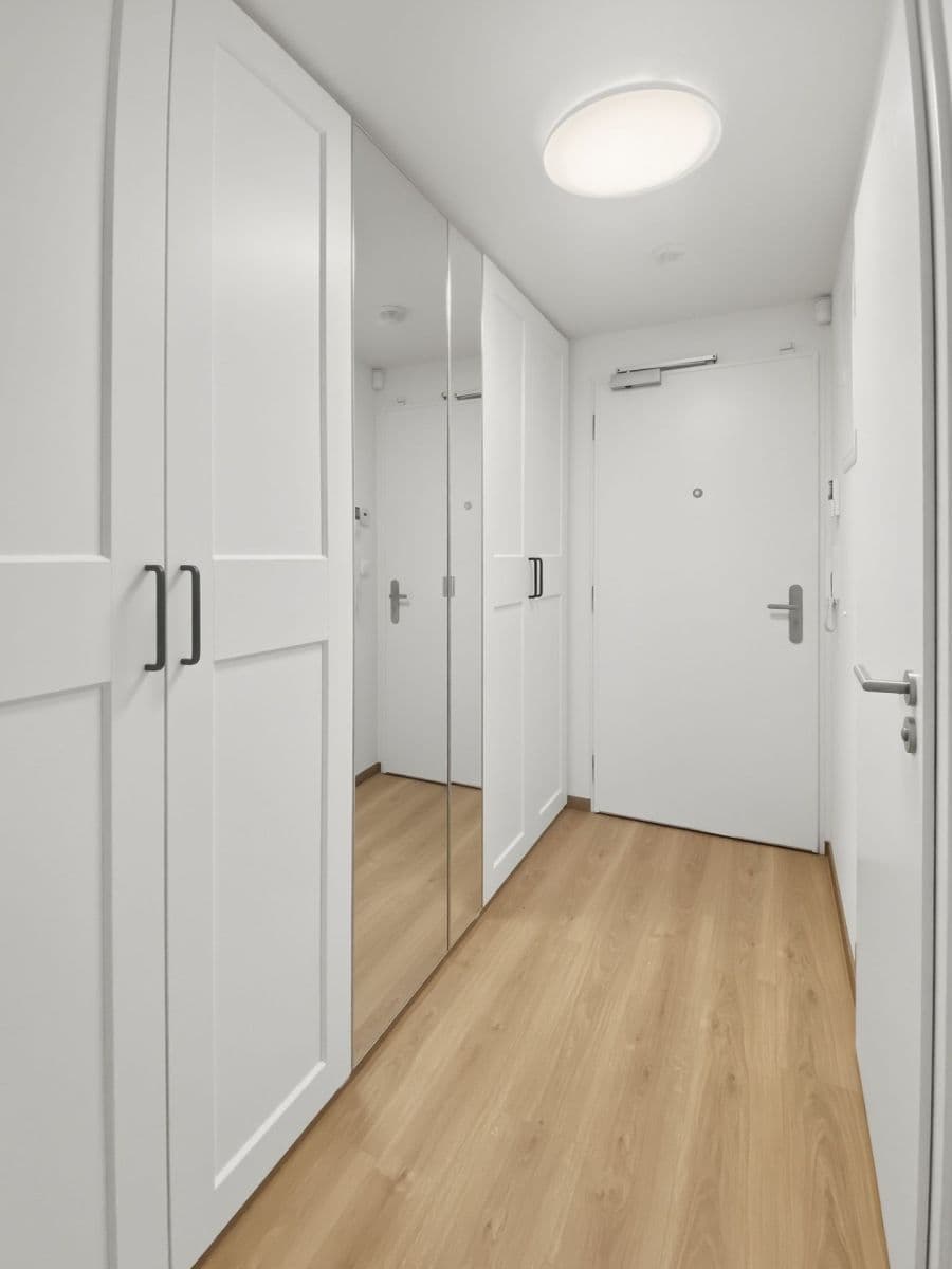 Pronájem bytu 1+kk 35 m², Poděbradská, Praha, Praha Pronájem bytu 1+kk 35 m², Poděbradská, Praha, Praha