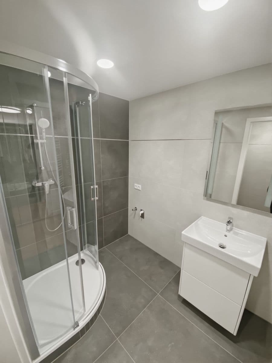 Pronájem bytu 1+kk 35 m², Poděbradská, Praha, Praha Pronájem bytu 1+kk 35 m², Poděbradská, Praha, Praha
