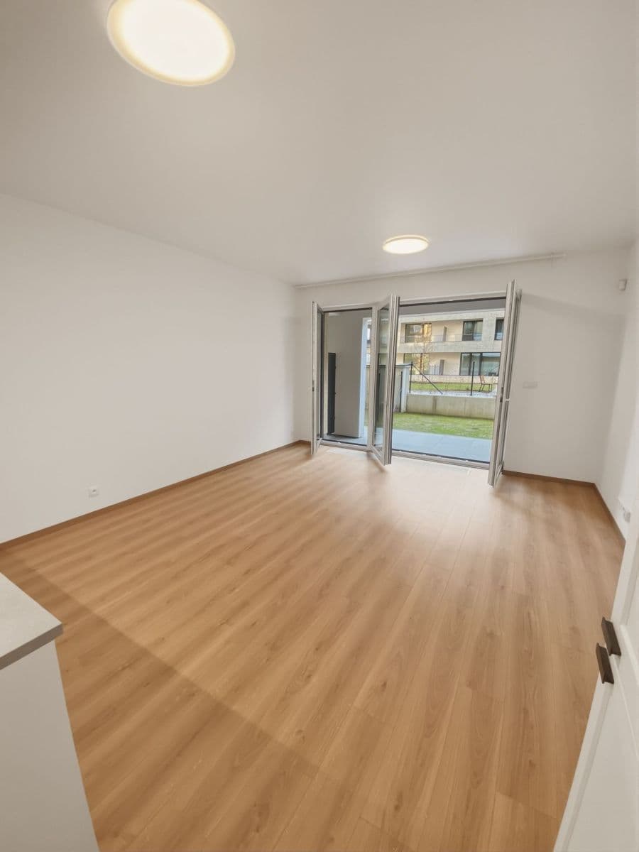 Pronájem bytu 1+kk 35 m², Poděbradská, Praha, Praha Pronájem bytu 1+kk 35 m², Poděbradská, Praha, Praha