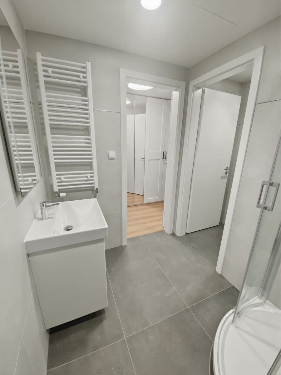 Pronájem bytu 1+kk 35 m², Poděbradská, Praha, Praha Pronájem bytu 1+kk 35 m², Poděbradská, Praha, Praha