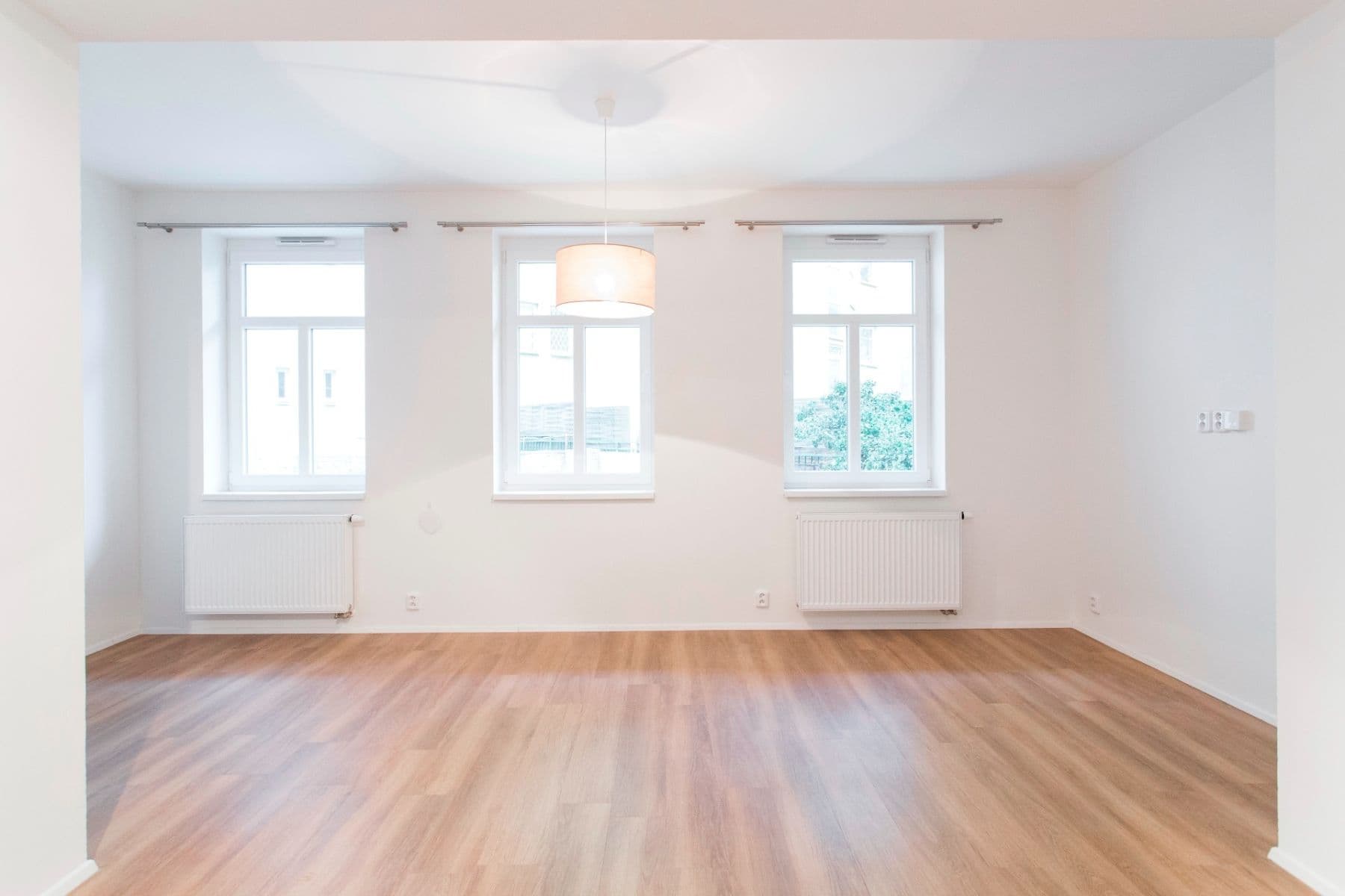 Pronájem bytu 1+kk 44 m², Kotlaska, Praha, Praha Pronájem bytu 1+kk 44 m², Kotlaska, Praha, Praha