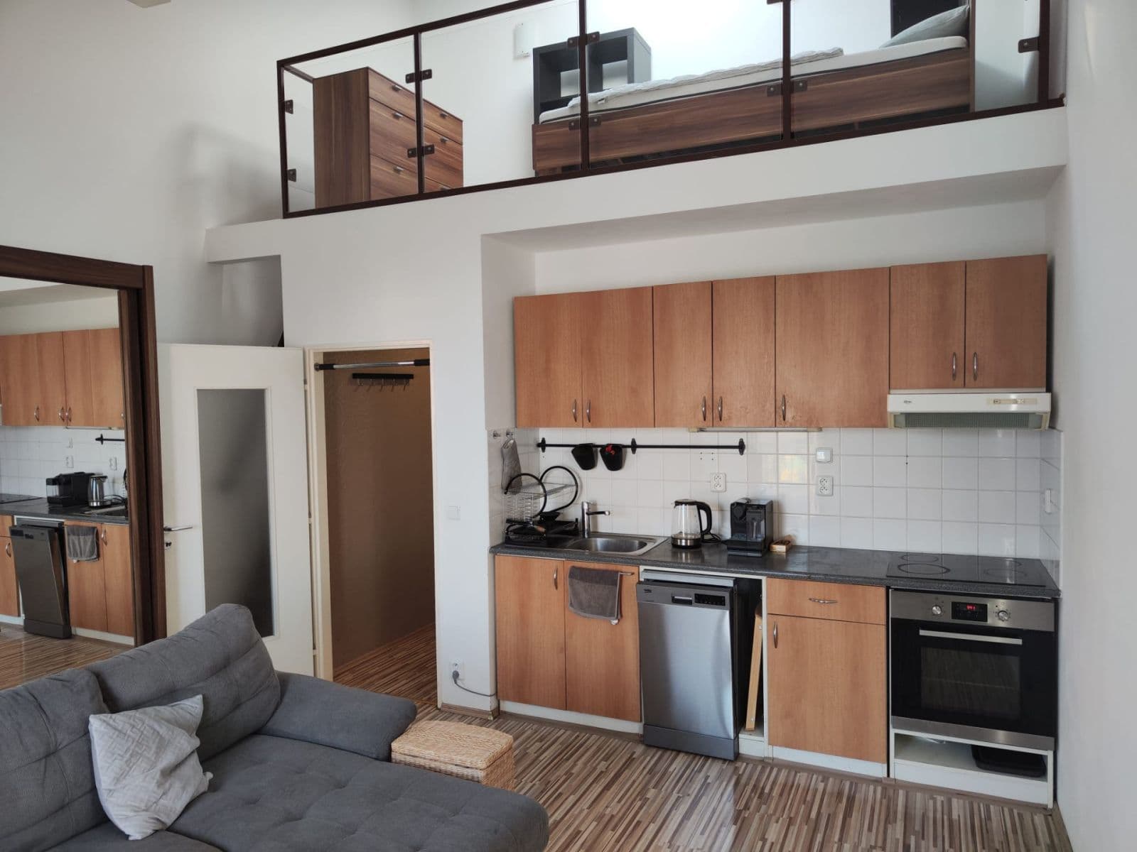 Pronájem bytu 1+1 40 m², Jaroslava Foglara, Praha, Praha Pronájem bytu 1+1 40 m², Jaroslava Foglara, Praha, Praha