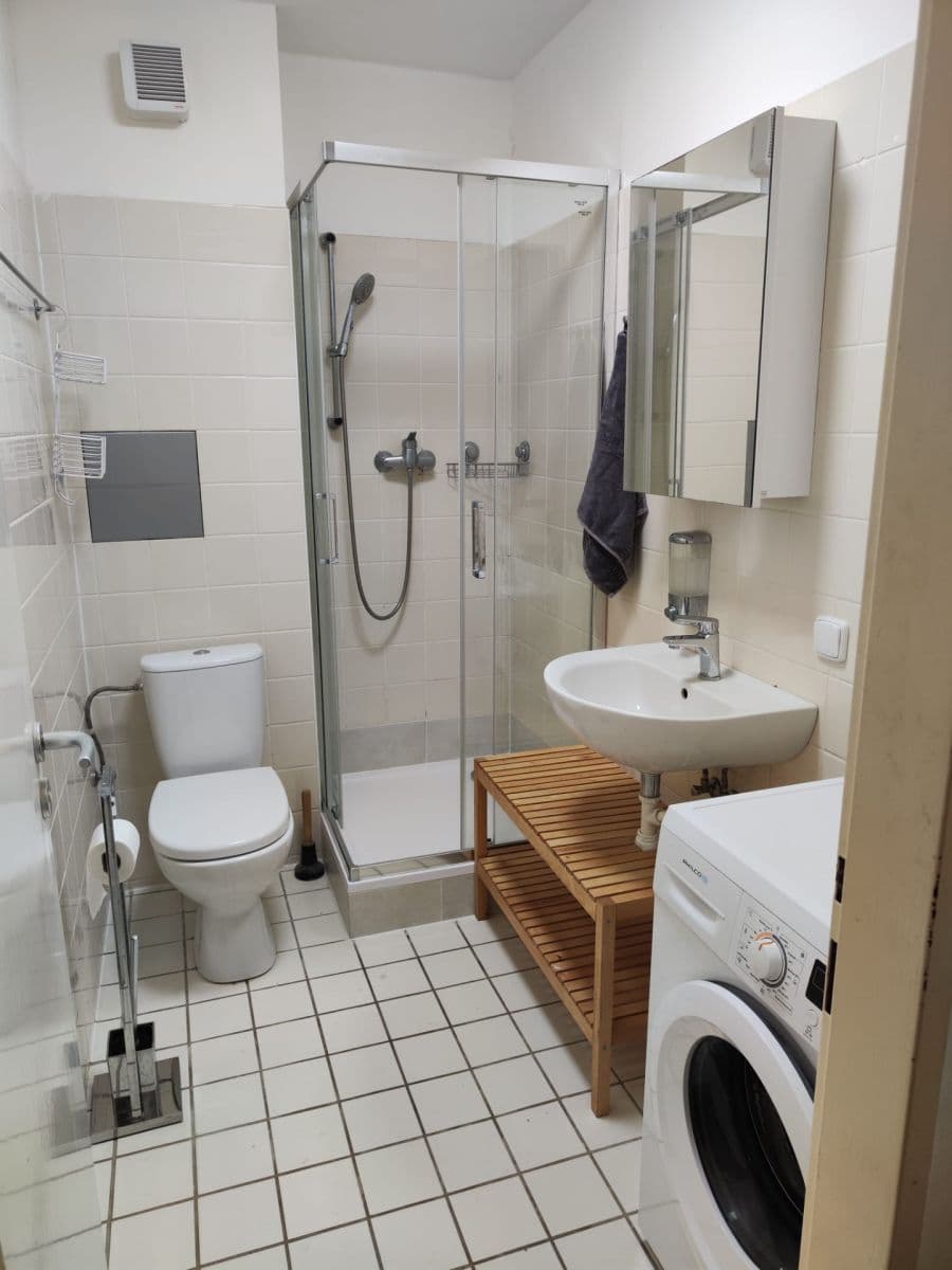 Pronájem bytu 1+1 40 m², Jaroslava Foglara, Praha, Praha Pronájem bytu 1+1 40 m², Jaroslava Foglara, Praha, Praha