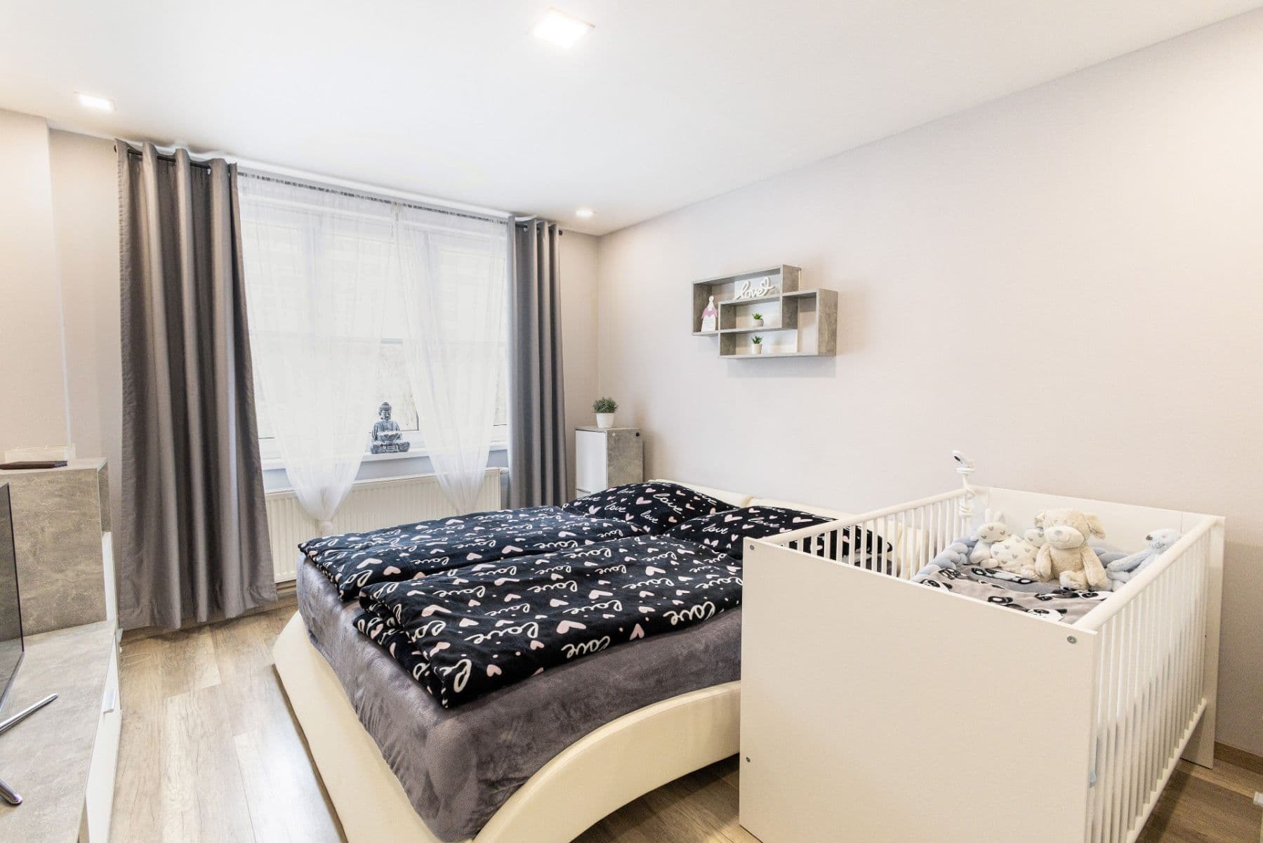 Prodej bytu 3+1 71 m², Sazená, Středočeský kraj Prodej bytu 3+1 71 m², Sazená, Středočeský kraj