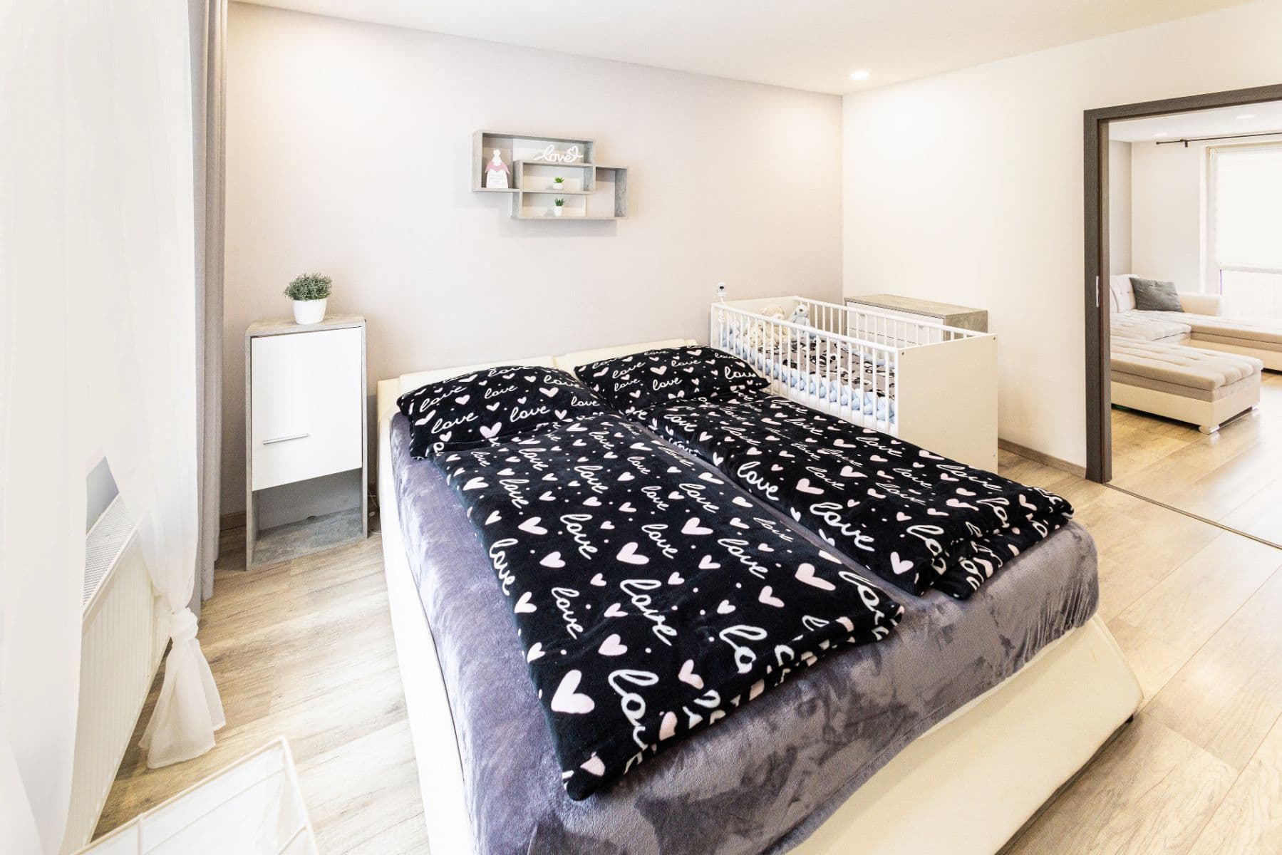 Prodej bytu 3+1 71 m², Sazená, Středočeský kraj Prodej bytu 3+1 71 m², Sazená, Středočeský kraj