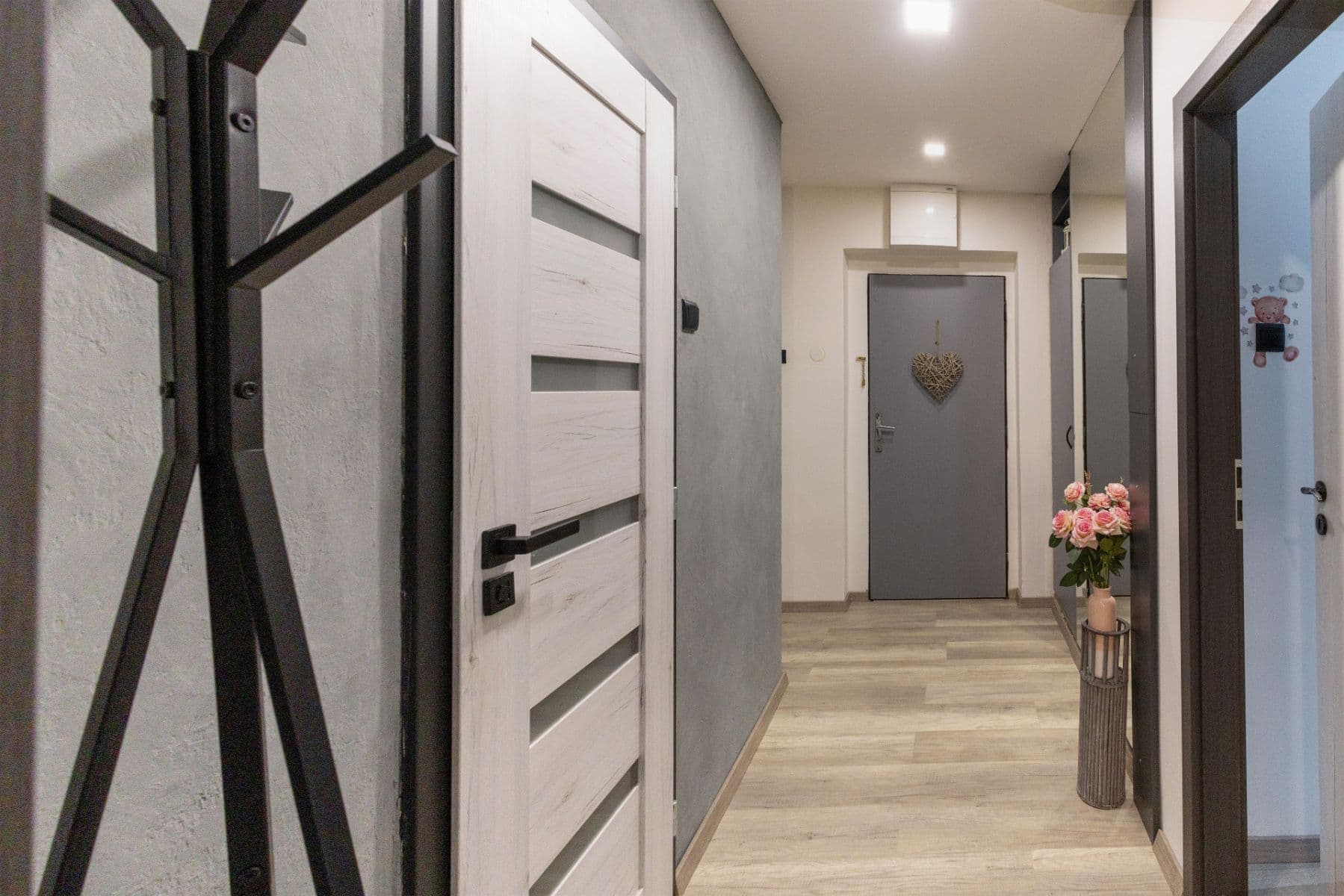 Prodej bytu 3+1 71 m², Sazená, Středočeský kraj Prodej bytu 3+1 71 m², Sazená, Středočeský kraj