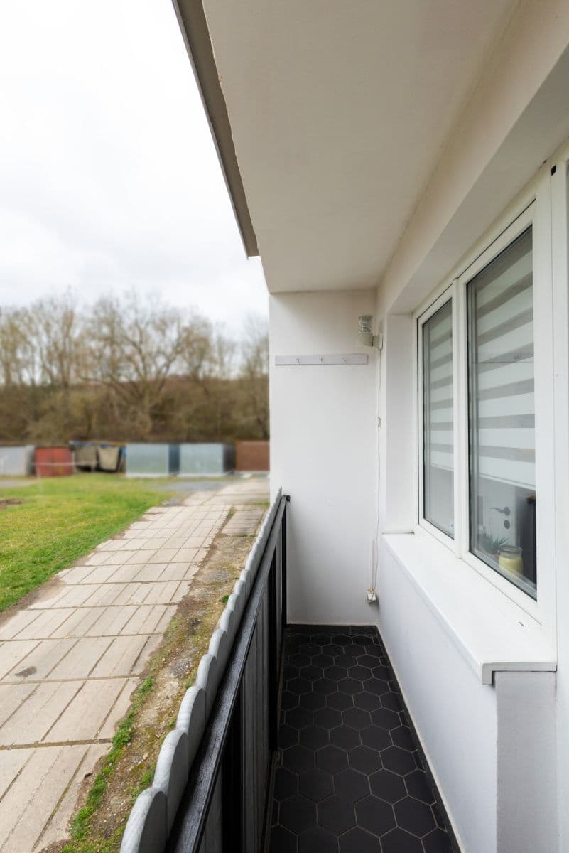 Prodej bytu 3+1 71 m², Sazená, Středočeský kraj Prodej bytu 3+1 71 m², Sazená, Středočeský kraj