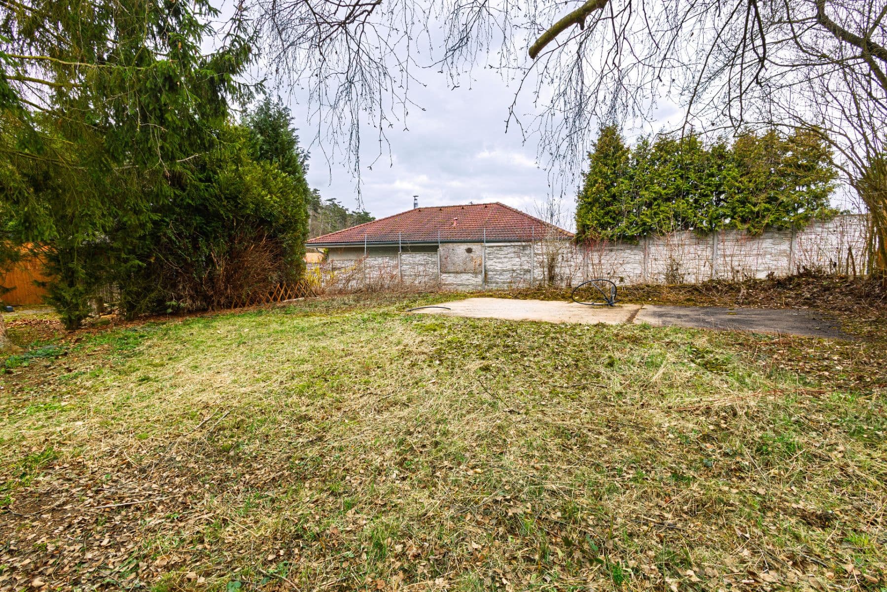 Prodej bytu 3+1 71 m², Sazená, Středočeský kraj Prodej bytu 3+1 71 m², Sazená, Středočeský kraj