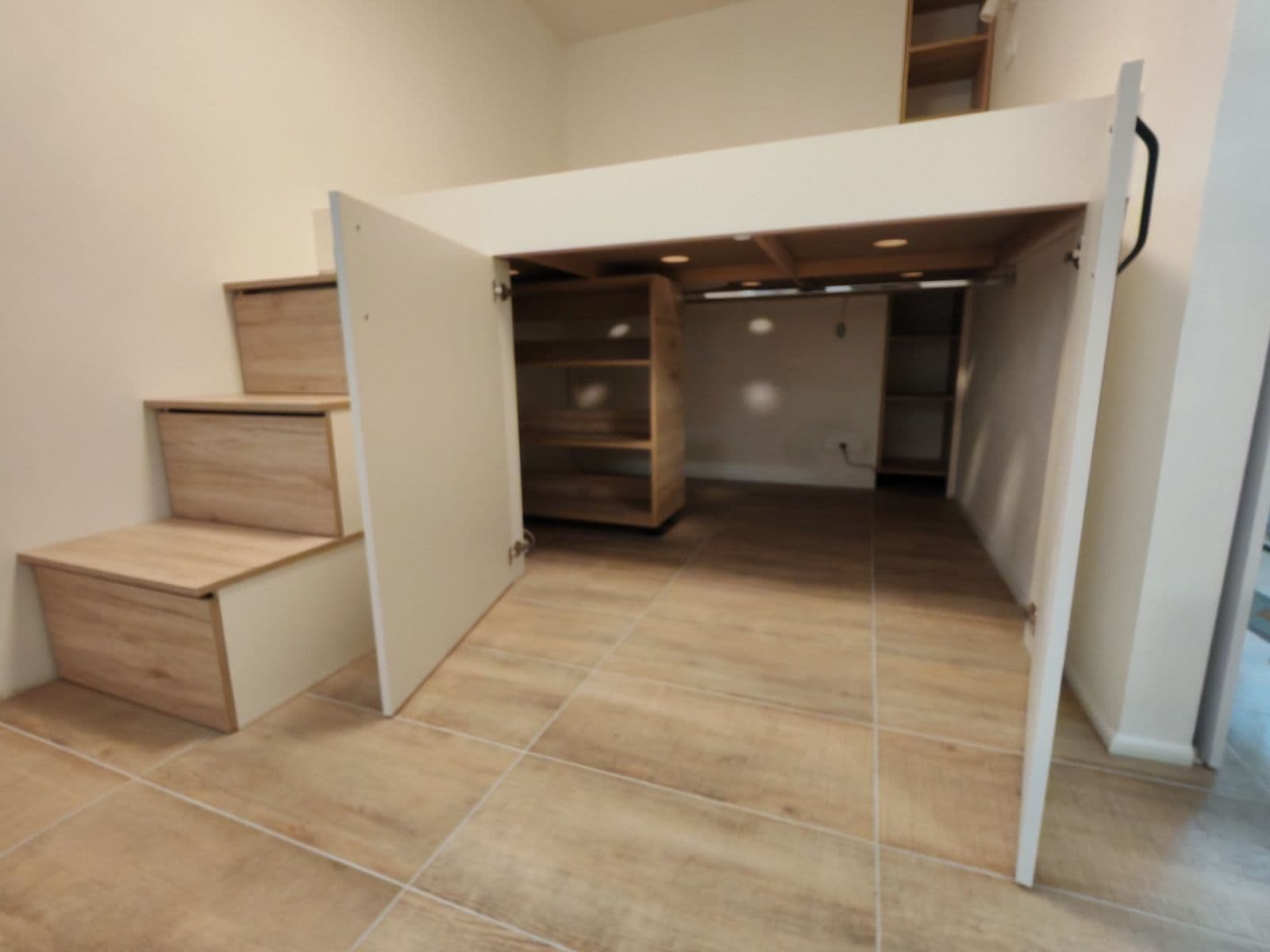 Pronájem bytu 2+kk 48 m², V Stráni, Praha, Praha Pronájem bytu 2+kk 48 m², V Stráni, Praha, Praha