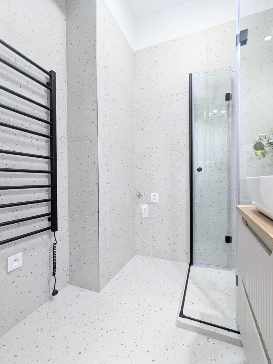 Prodej bytu 2+kk 40 m², Petrohradská, Praha, Praha Prodej bytu 2+kk 40 m², Petrohradská, Praha, Praha