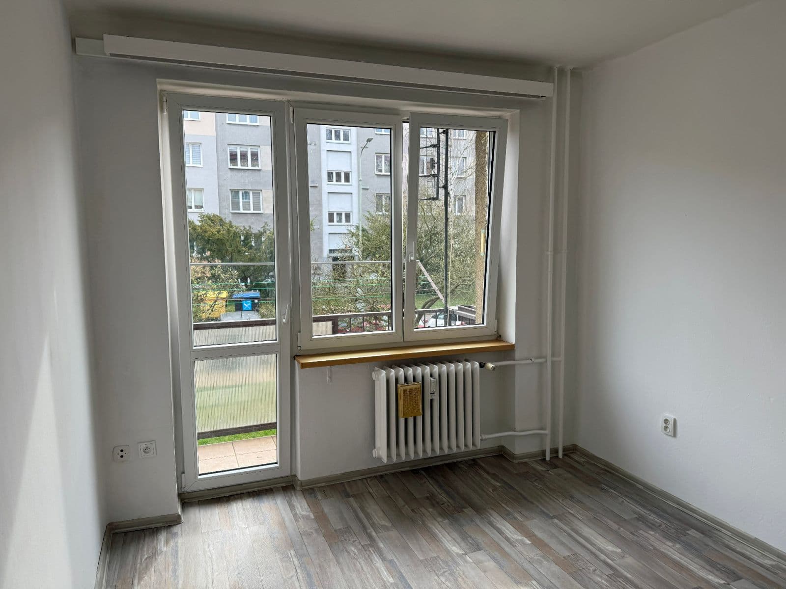 Pronájem bytu 3+1 73 m², Dukelských hrdinů, Ústí nad Labem, Ústecký kraj Pronájem bytu 3+1 73 m², Dukelských hrdinů, Ústí nad Labem, Ústecký kraj