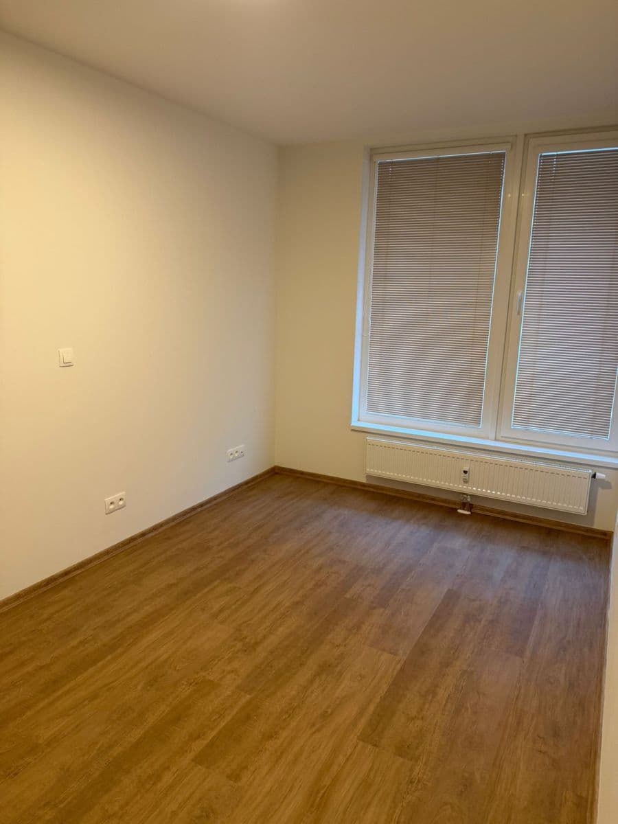 Pronájem bytu 1+kk 36 m², Americká, Kladno, Středočeský kraj Pronájem bytu 1+kk 36 m², Americká, Kladno, Středočeský kraj