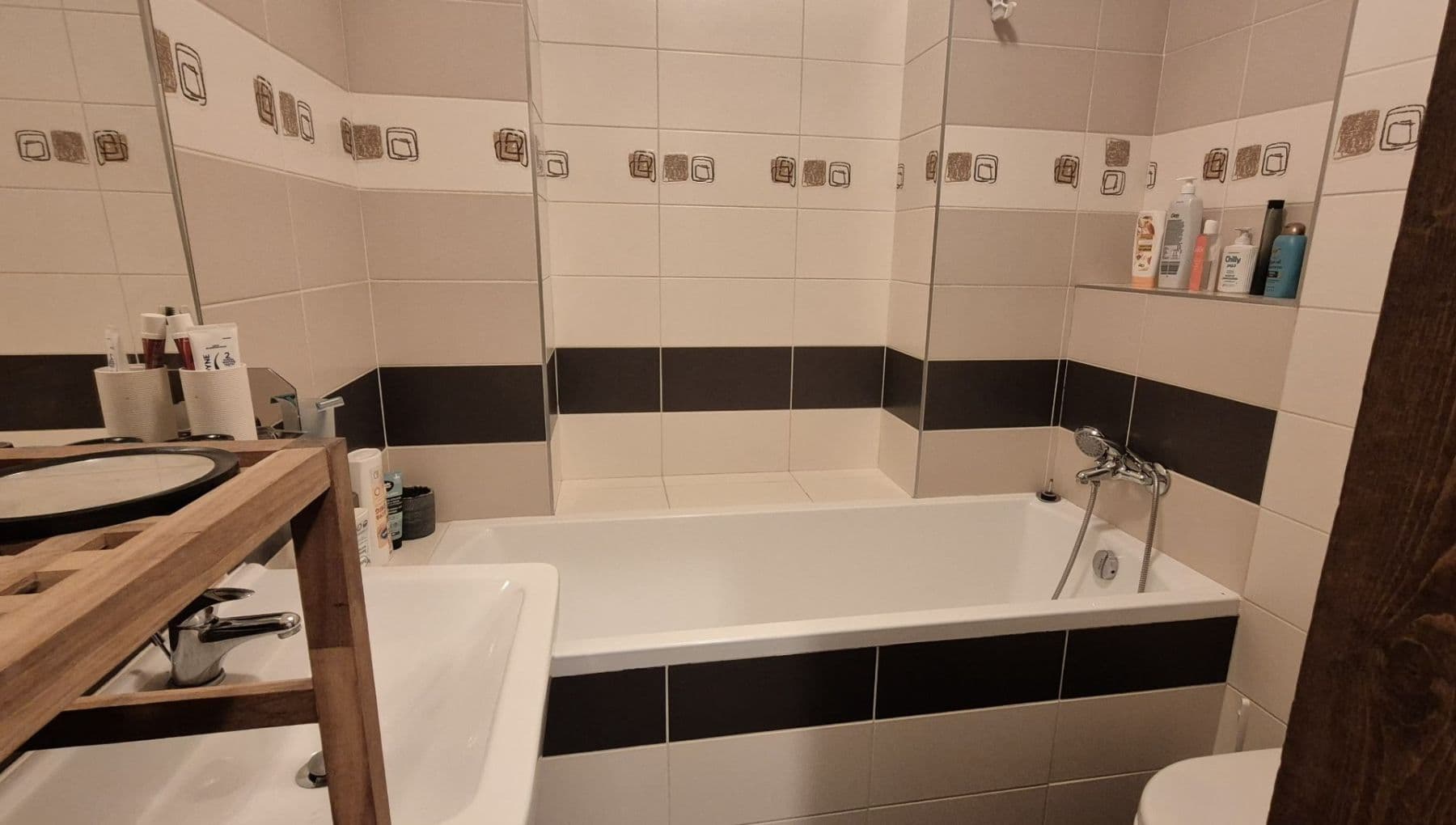 Prodej bytu 1+kk 38 m², Vosmíkových, Praha, Praha Prodej bytu 1+kk 38 m², Vosmíkových, Praha, Praha