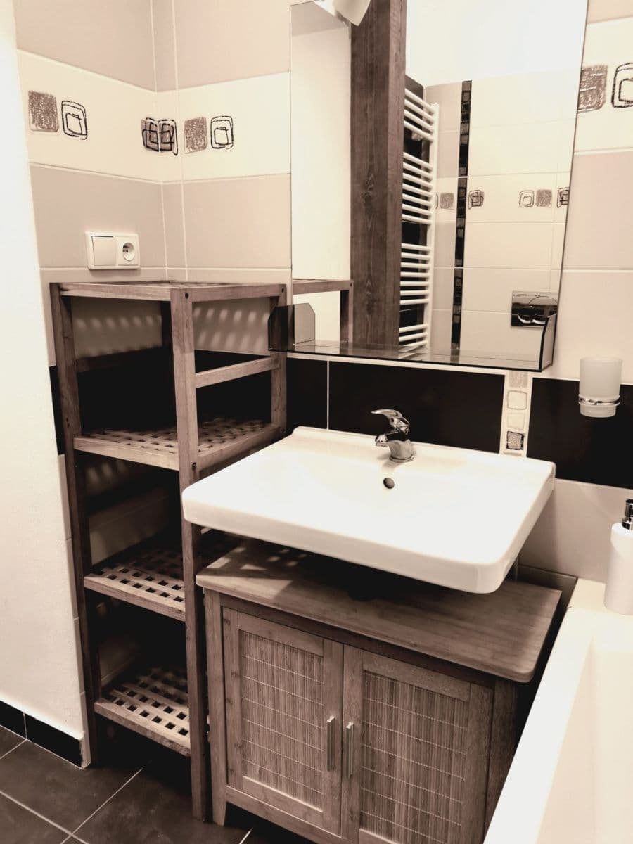 Prodej bytu 1+kk 38 m², Vosmíkových, Praha, Praha Prodej bytu 1+kk 38 m², Vosmíkových, Praha, Praha