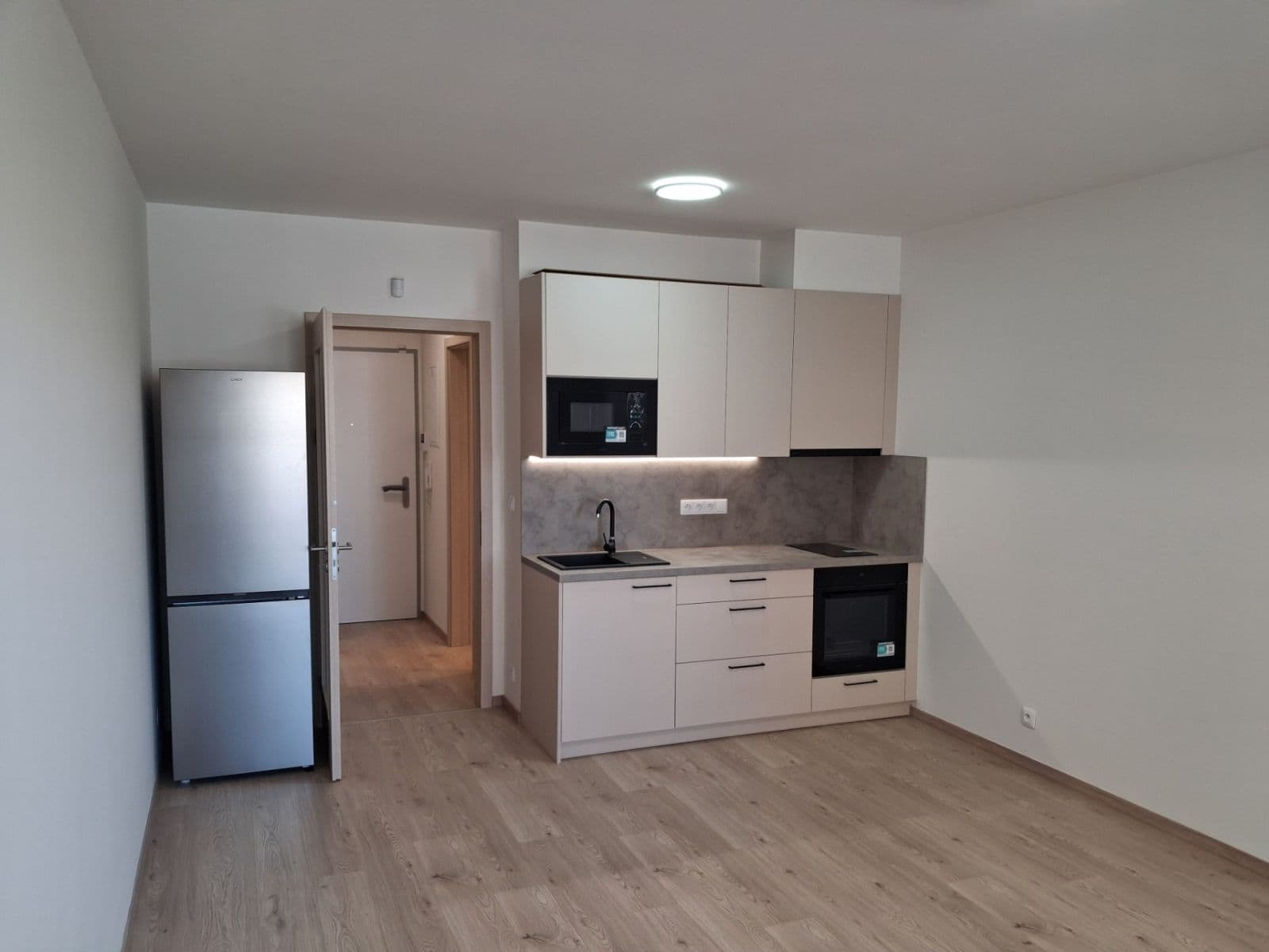 Pronájem bytu 1+kk 31 m², Poděbradská, Praha, Praha Pronájem bytu 1+kk 31 m², Poděbradská, Praha, Praha