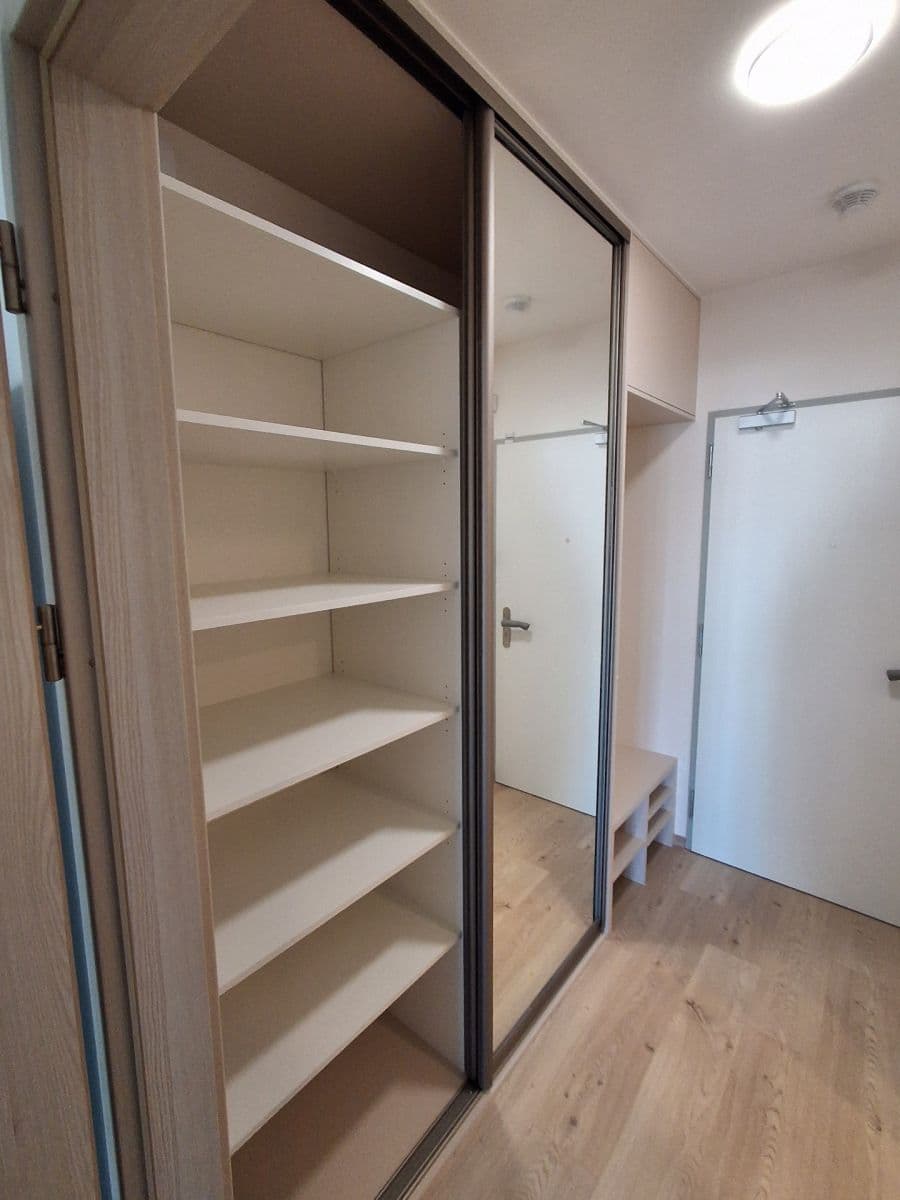Pronájem bytu 1+kk 31 m², Poděbradská, Praha, Praha Pronájem bytu 1+kk 31 m², Poděbradská, Praha, Praha