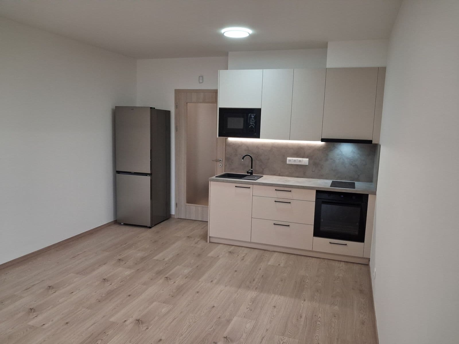 Pronájem bytu 1+kk 31 m², Poděbradská, Praha, Praha Pronájem bytu 1+kk 31 m², Poděbradská, Praha, Praha