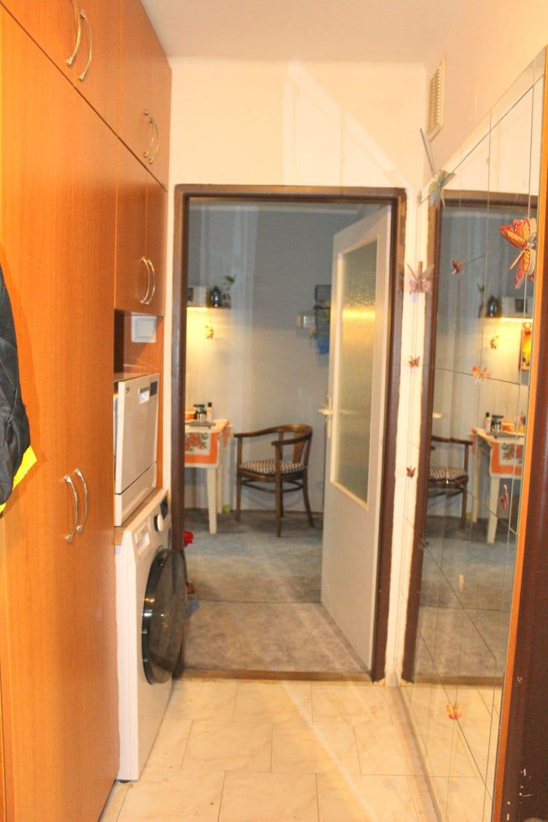 Prodej bytu 2+1 56 m², V Prokopě, Čelákovice, Středočeský kraj Prodej bytu 2+1 56 m², V Prokopě, Čelákovice, Středočeský kraj