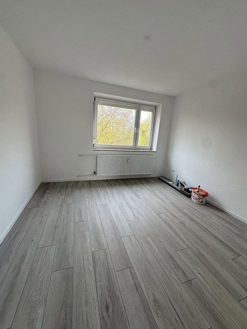 Pronájem bytu 3+1 74 m², Dasbacher Straße 26, Bremen, Bremen Pronájem bytu 3+1 74 m², Dasbacher Straße 26, Bremen, Bremen