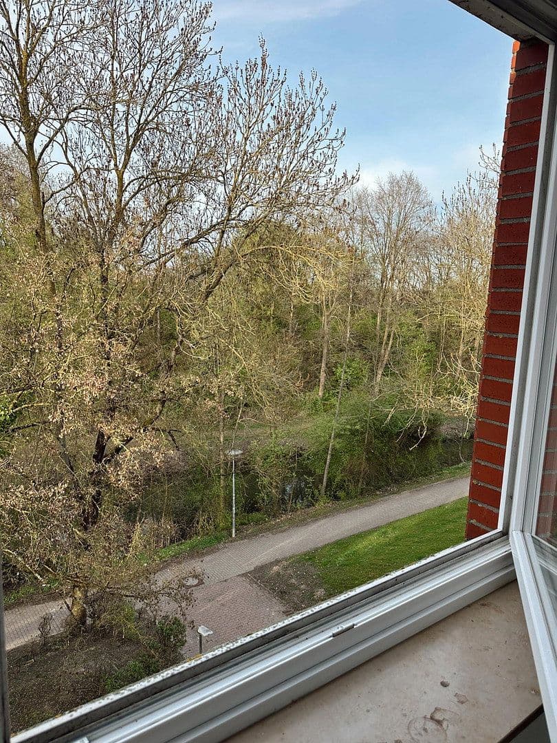 Pronájem bytu 3+1 74 m², Dasbacher Straße 26, Bremen, Bremen Pronájem bytu 3+1 74 m², Dasbacher Straße 26, Bremen, Bremen