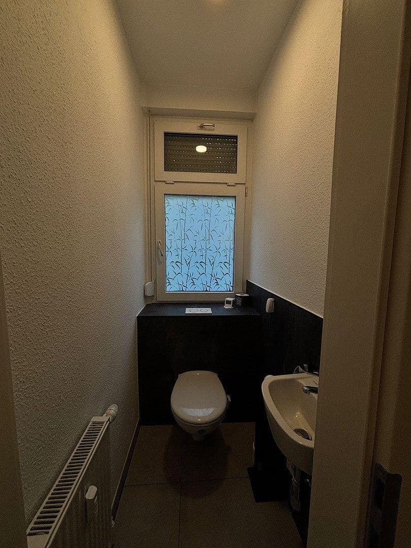 Pronájem bytu 4+1 107 m², Dorfstraße 61, Grünhainichen, Sasko Pronájem bytu 4+1 107 m², Dorfstraße 61, Grünhainichen, Sasko